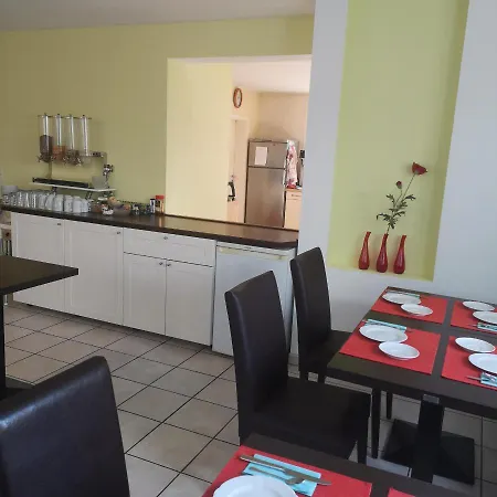 Alojamento de Acomodação e Pequeno-almoço Haus Hillebrand 3*
